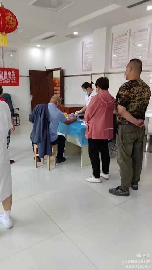 健康义诊进社区，贴心服务暖居民